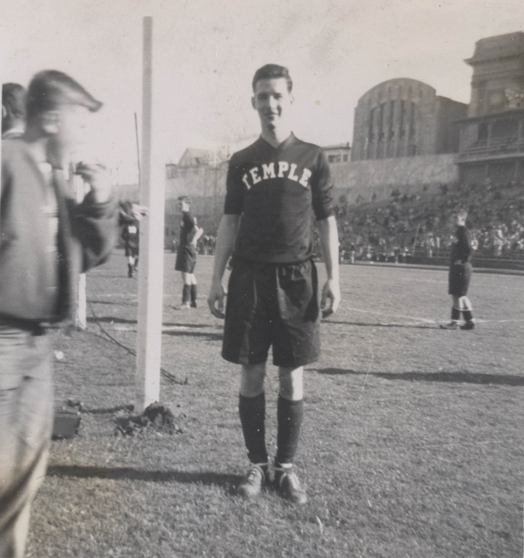 Oliver at the 1951 College Bowl in San Francisco. Photo courtesy of Len Oliver.