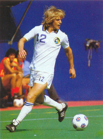 Moyers with the Cosmos in 1982. Photo courtesy of NASLjerseys.com